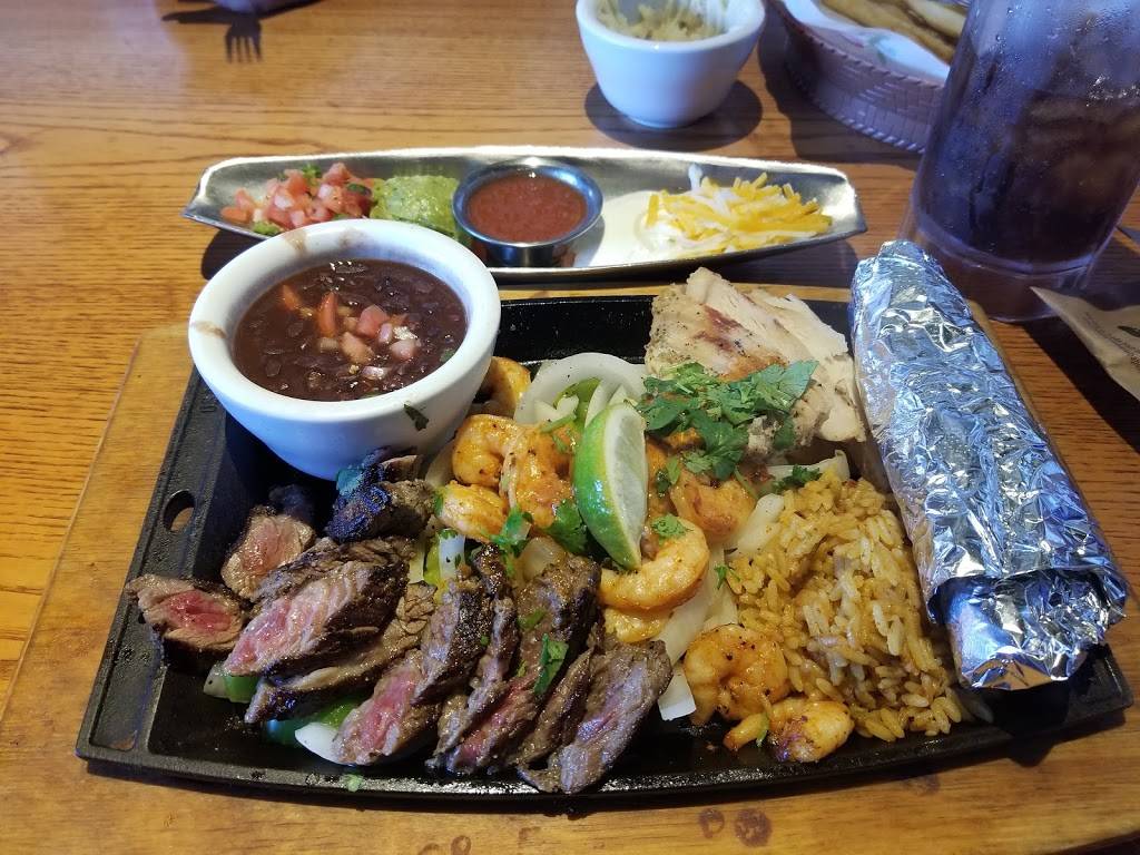 Chilis Grill & Bar | meal takeaway | 2015 Birch Rd Ste 2400, Chula Vista, CA 91915, USA | 6194825551 OR +1 619-482-5551