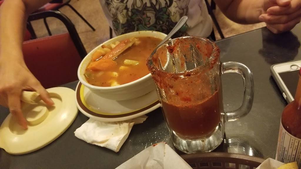 El Ausente | restaurant | 2536 Fremont St, Las Vegas, NV 89104, USA | 7023810968 OR +1 702-381-0968