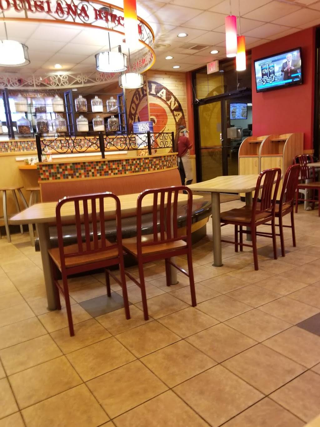 Popeyes Louisiana Kitchen | restaurant | 34579 LA-16, Denham Springs, LA 70706, USA | 2256673551 OR +1 225-667-3551