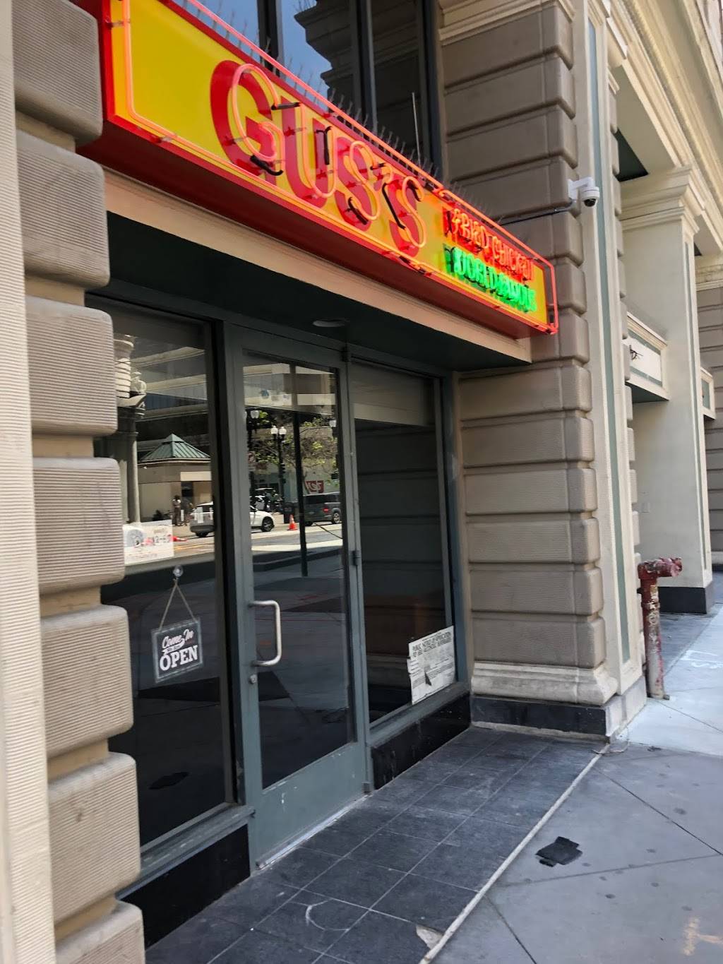 Guss World Famous Hot & Spicy Fried Chicken | meal takeaway | 1430 Broadway, Oakland, CA 94612, USA | 5106269880 OR +1 510-626-9880