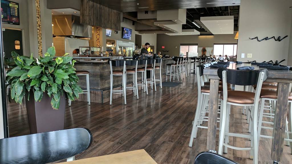 MōMō Pizzeria & Ristorante | restaurant | 7701 Pioneers Blvd, Lincoln, NE 68506, USA | 4022615966 OR +1 402-261-5966