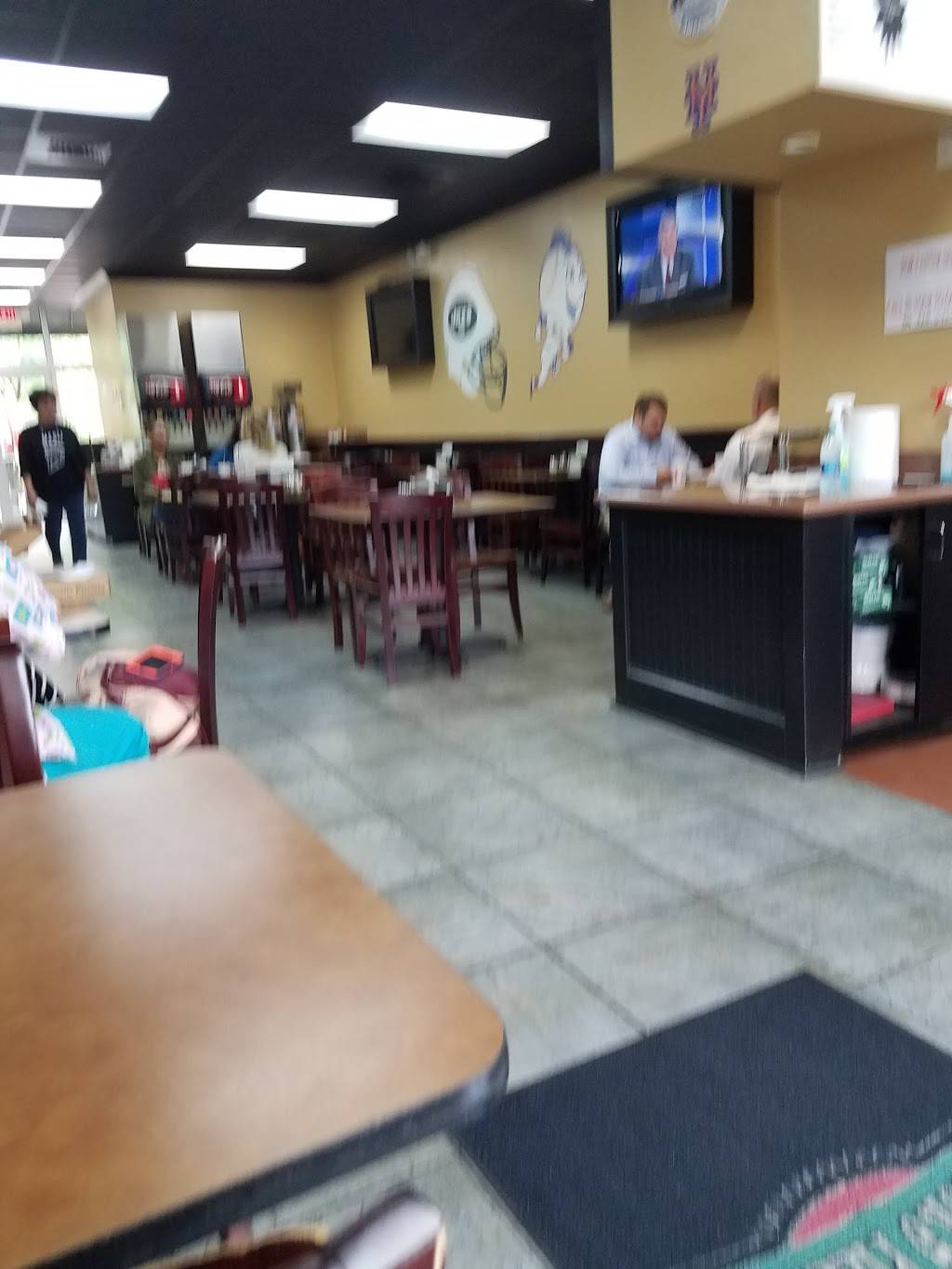 Juniors Pizzeria | restaurant | 2908 Oak Lake Blvd #102, Charlotte, NC 28208, USA | 7043290700 OR +1 704-329-0700