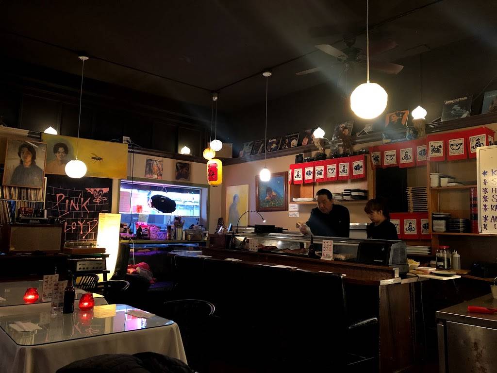 Village Sushi | restaurant | 5211 The Ave, Seattle, WA 98105, USA | 2069856870 OR +1 206-985-6870