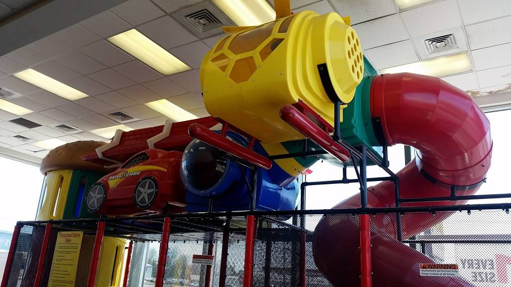 McDonalds | cafe | 763 Madison St, Shelbyville, TN 37160, USA | 9316843099 OR +1 931-684-3099