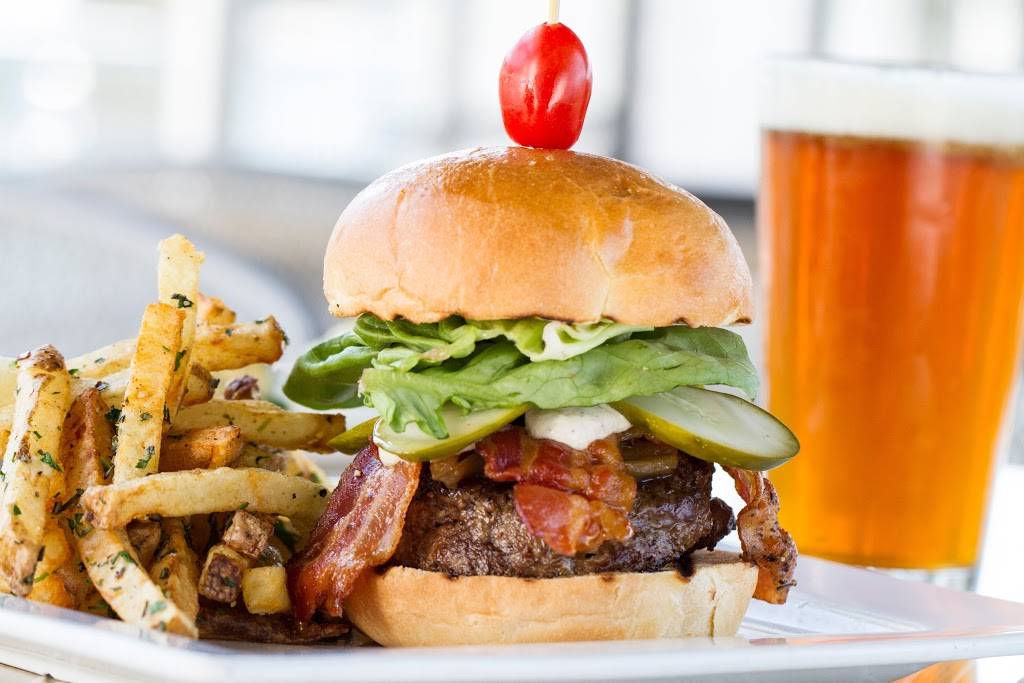 The Point Crab House & Grill | restaurant | 700 Mill Creek Rd, Arnold, MD 21012, USA | 4105445448 OR +1 410-544-5448