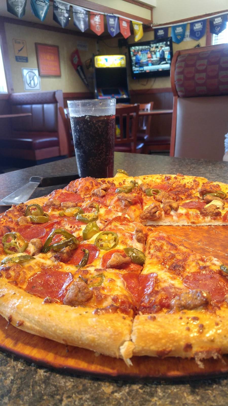 Pizza Hut | restaurant | 120 Stetson Ave, Hemet, CA 92543, USA | 9517651855 OR +1 951-765-1855