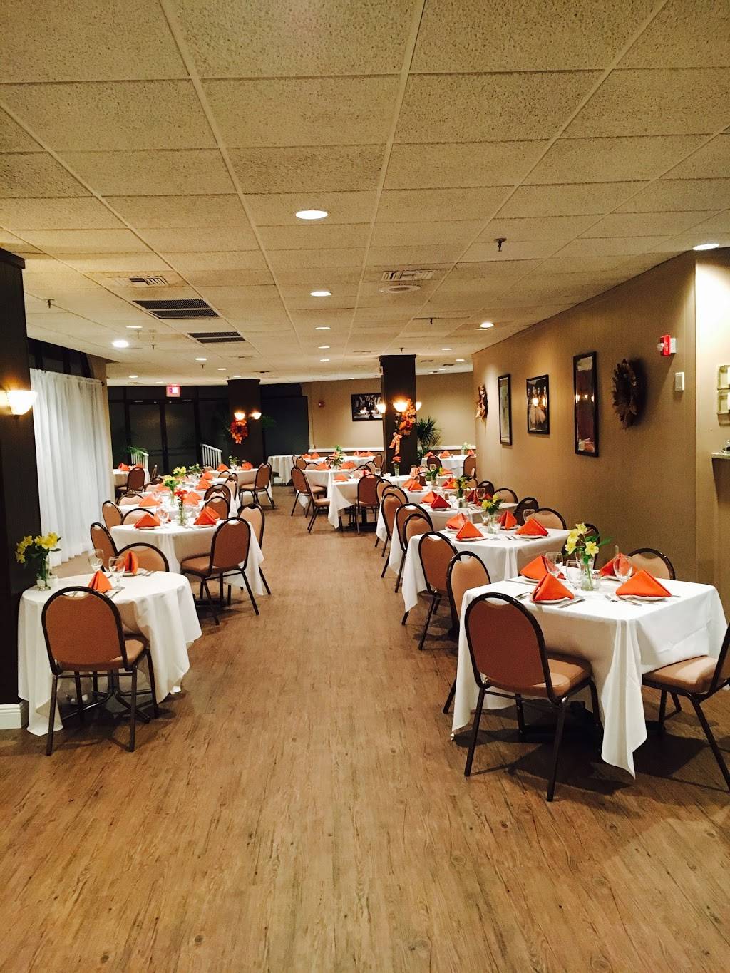 Mels way bistro & banquet | restaurant | 3536 Via Poinciana, Lake Worth, FL 33467, USA | 5615307947 OR +1 561-530-7947