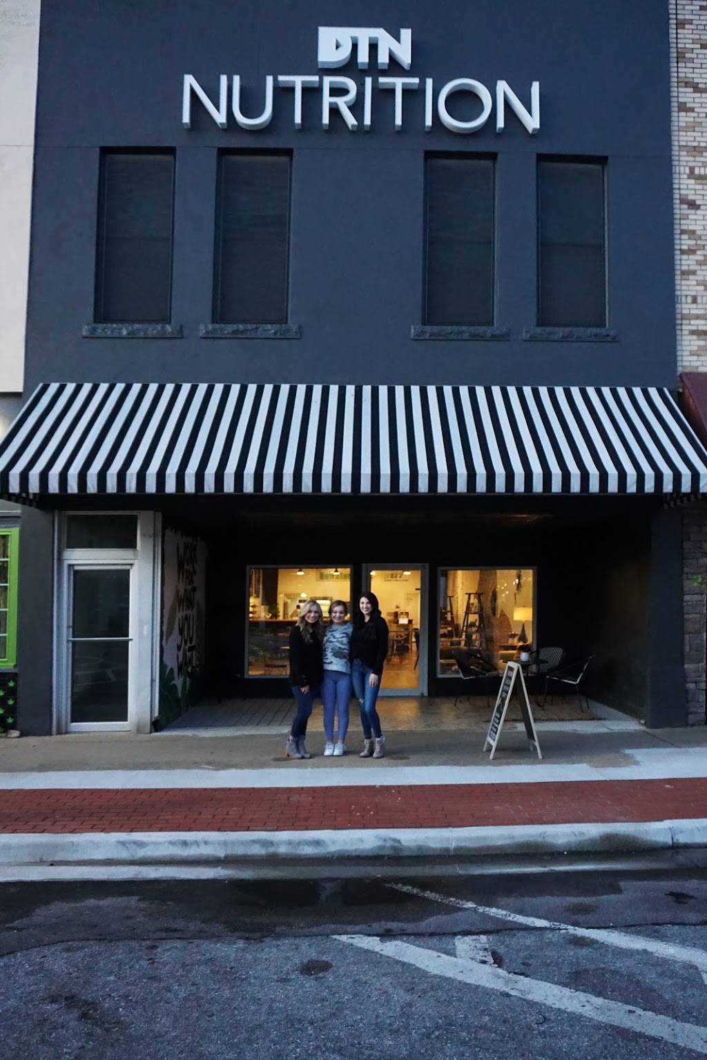 Downtown Nutrition | restaurant | 122 E Choctaw Ave, McAlester, OK 74501, USA | 9189165678 OR +1 918-916-5678