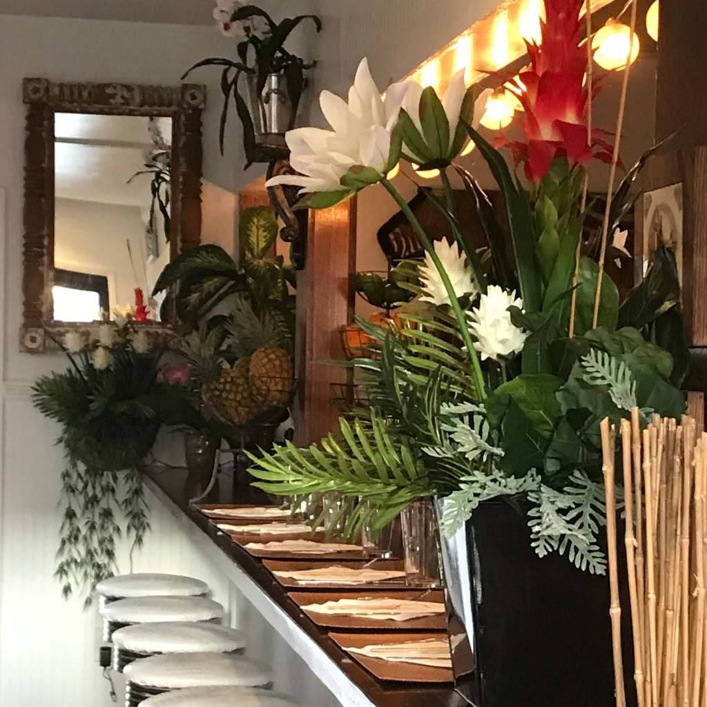 SALT FISH RESTAURANT AND BAR | restaurant | 718 N Lake Park Blvd, Carolina Beach, NC 28428, USA | 9107071225 OR +1 910-707-1225