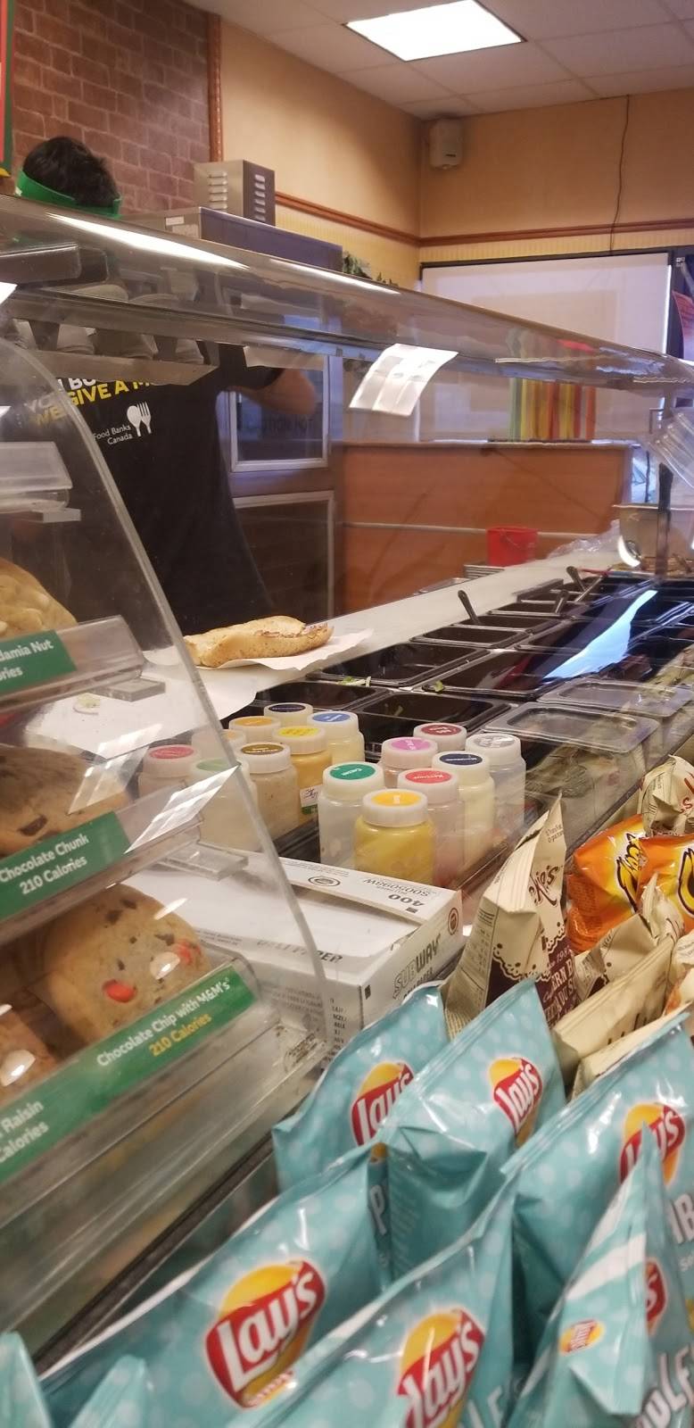 Subway | meal takeaway | 48 Dundas St W Unit 3, Belleville, ON K8P 1A3, Canada | 6139671727 OR +1 613-967-1727