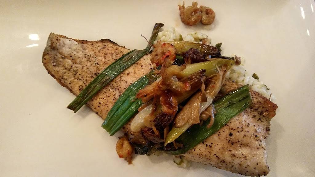 Bistro By The Tracks | restaurant | 215 Brookview Centre Way Suite 109, Knoxville, TN 37919, USA | 8655589500 OR +1 865-558-9500