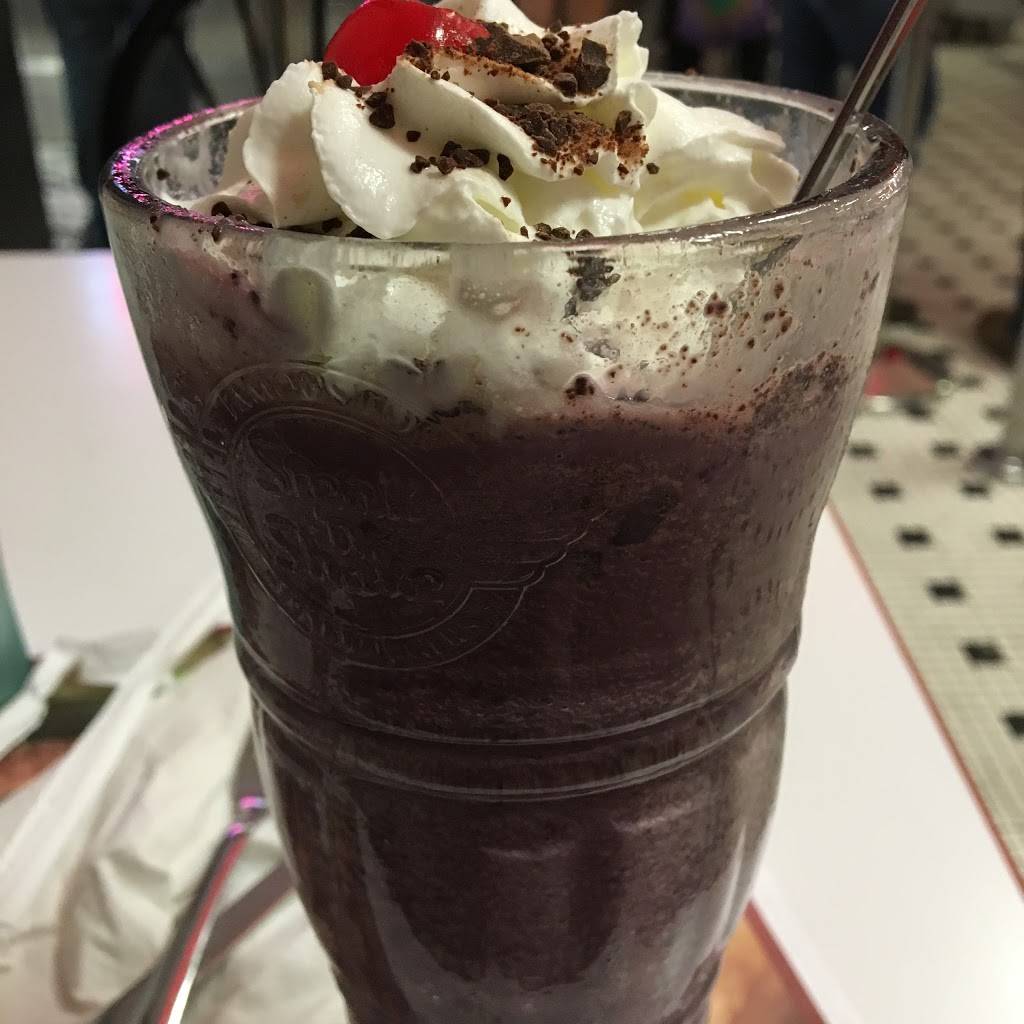 Steak n Shake | restaurant | 11665 Commercial Dr, Fishers, IN 46038, USA | 3175851650 OR +1 317-585-1650