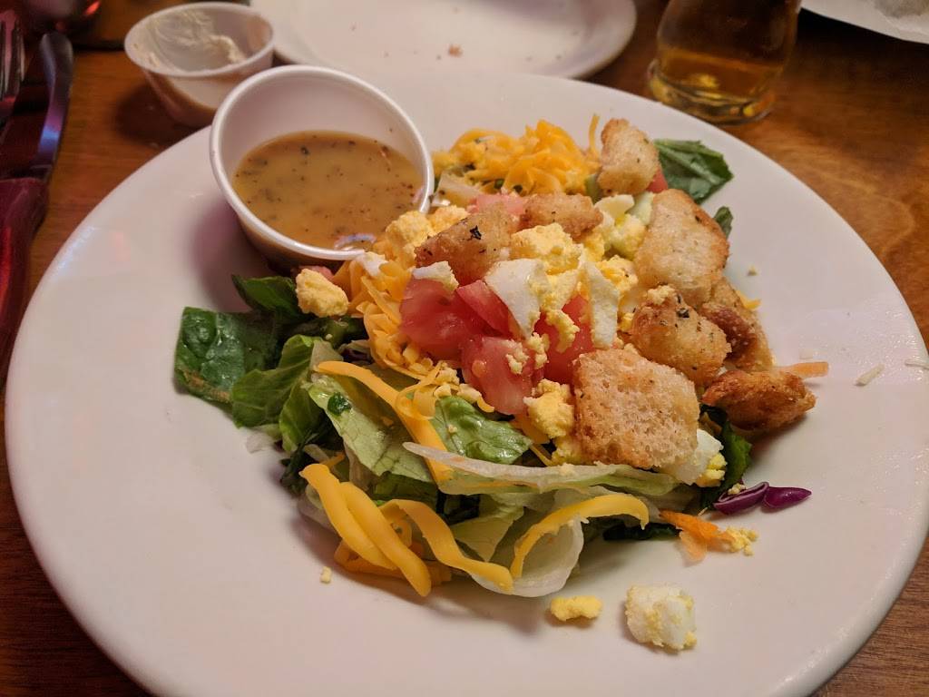 Texas Roadhouse | restaurant | 99 Garfield Ave, Cranston, RI 02920, USA | 4019441900 OR +1 401-944-1900