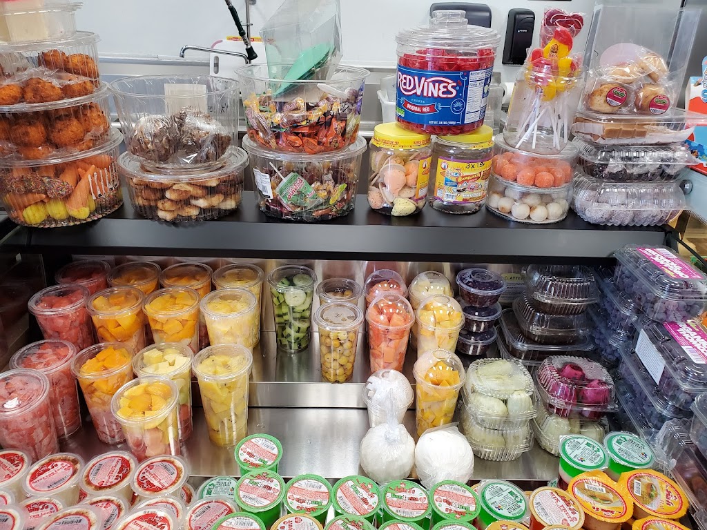 Noemis Fruits | restaurant | 21720 S Vermont Ave unit 102, Torrance, CA 90502, USA | 4243182100 OR +1 424-318-2100