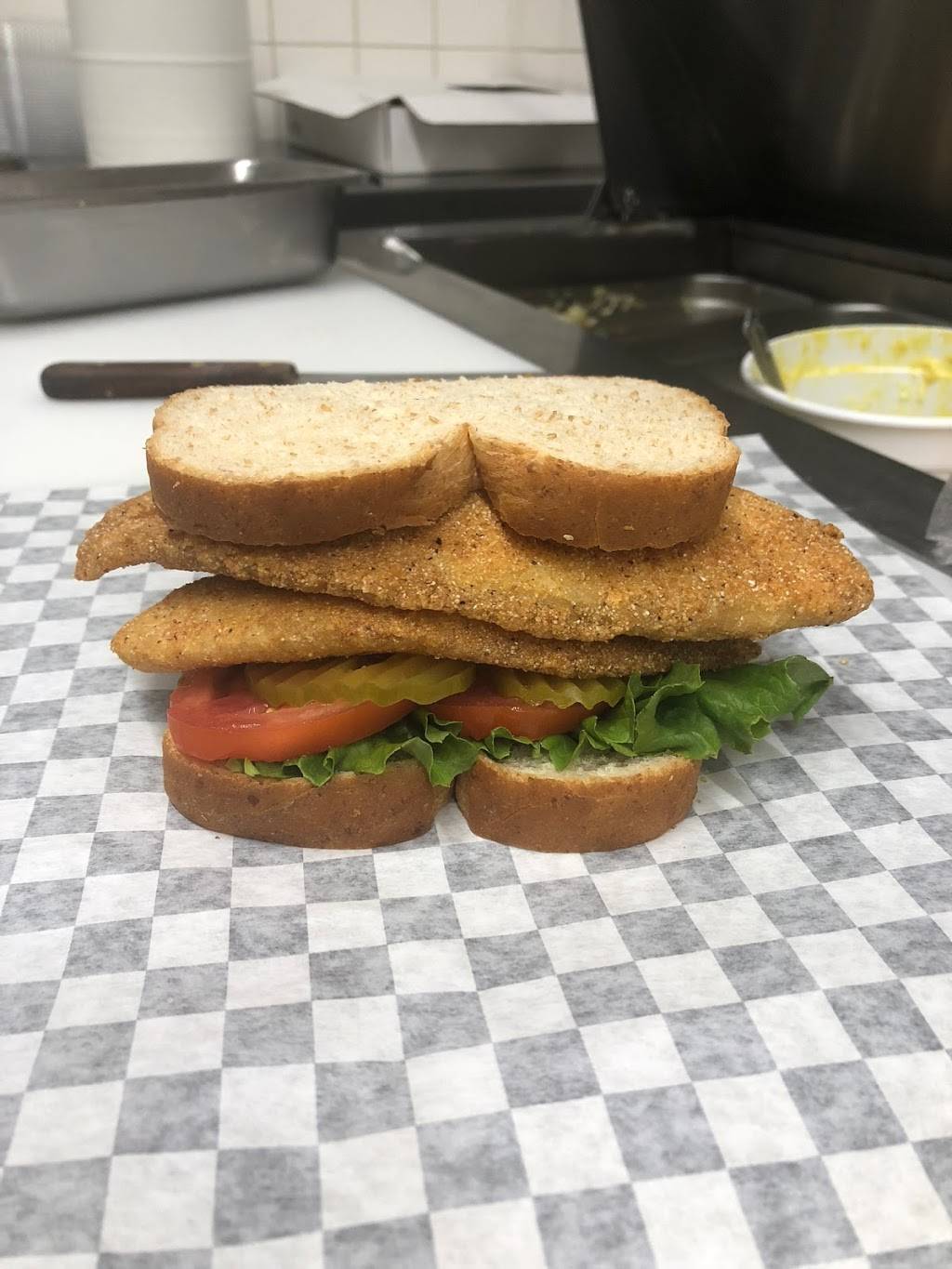 Yasins Home Style Seafood | restaurant | 3541 M.L.K. Jr Dr SW, Atlanta, GA 30331, USA | 4046961541 OR +1 404-696-1541