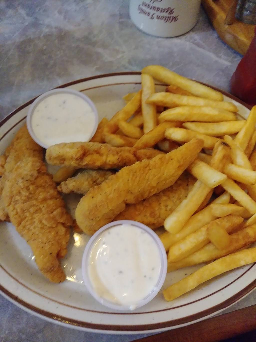 Milton Family Restaurant | restaurant | 1144, 541 Vernal Ave, Milton, WI 53563, USA | 6088684611 OR +1 608-868-4611