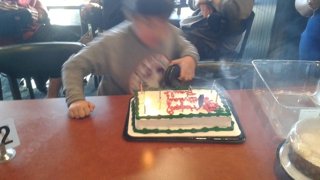 Round Table Pizza | meal delivery | 1124 Oro Dam Blvd E, Oroville, CA 95965, USA | 5305336710 OR +1 530-533-6710