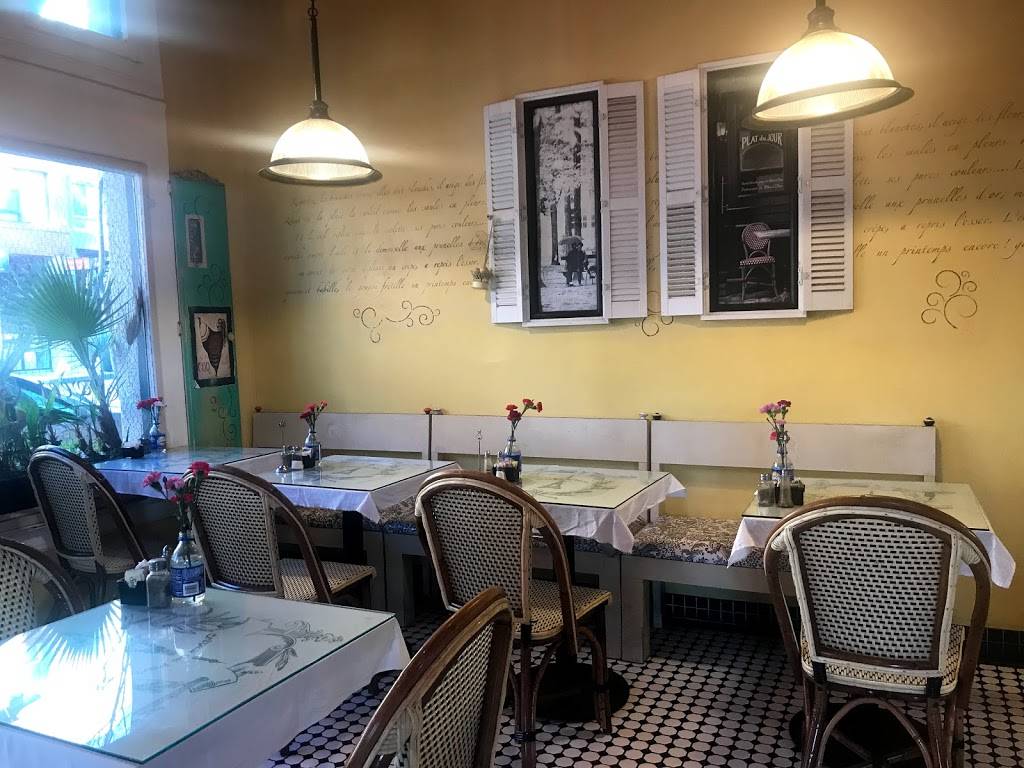 Crepes De Paris | restaurant | 84 S Fair Oaks Ave, Pasadena, CA 91105, USA | 6266663908 OR +1 626-666-3908