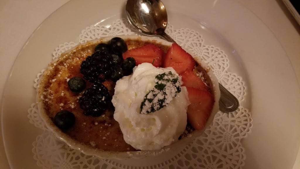 Nantuckets Restaurant | restaurant | 601 Coastal Hwy, Fenwick Island, DE 19944, USA | 3025392607 OR +1 302-539-2607