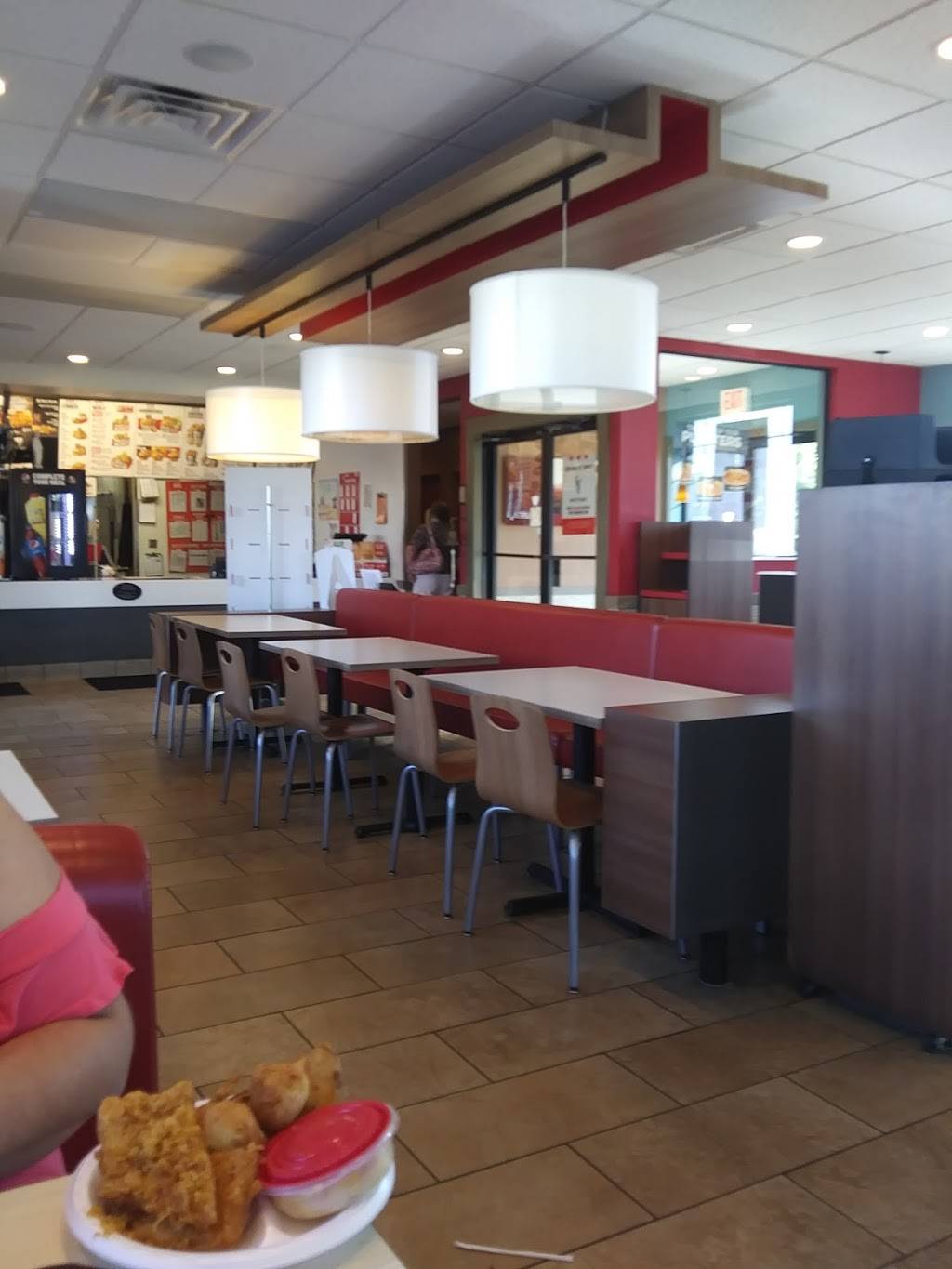 Long John Silvers | restaurant | 451 W North St, Kendallville, IN 46755, USA | 2603471160 OR +1 260-347-1160