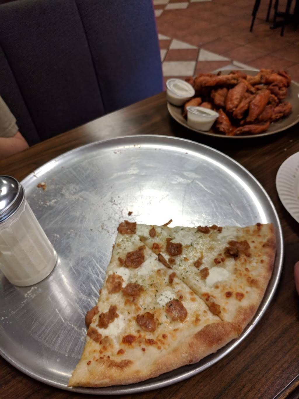 Rays Pizza | restaurant | 2501 W Happy Valley Rd, Phoenix, AZ 85085, USA | 6235164640 OR +1 623-516-4640