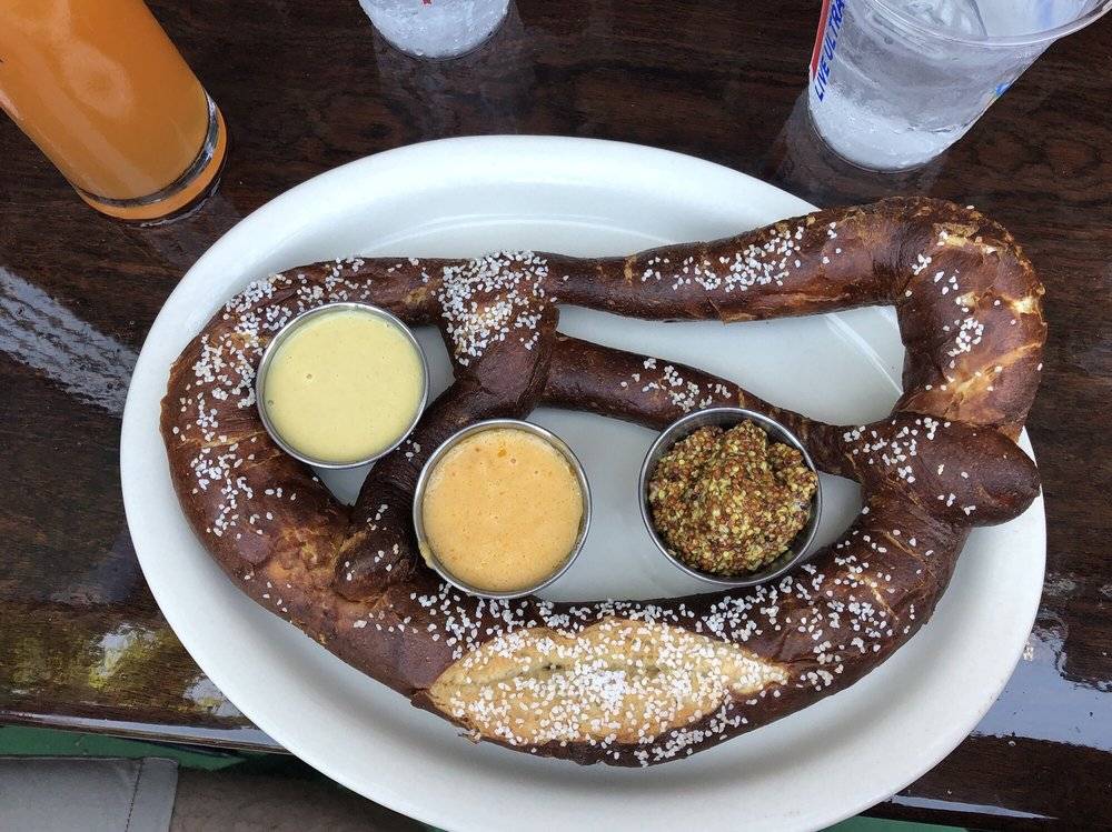 Cobblestones Pub and Biergarten | restaurant | 117-18 Queens Blvd, Forest Hills, NY 11375, USA | 7182639754 OR +1 718-263-9754