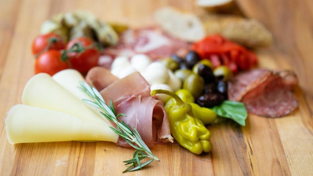 Berrelli’s Family Style Italian | restaurant | 233 Resort Dr, Tannersville, PA 18372, USA | 5703691506 OR +1 570-369-1506