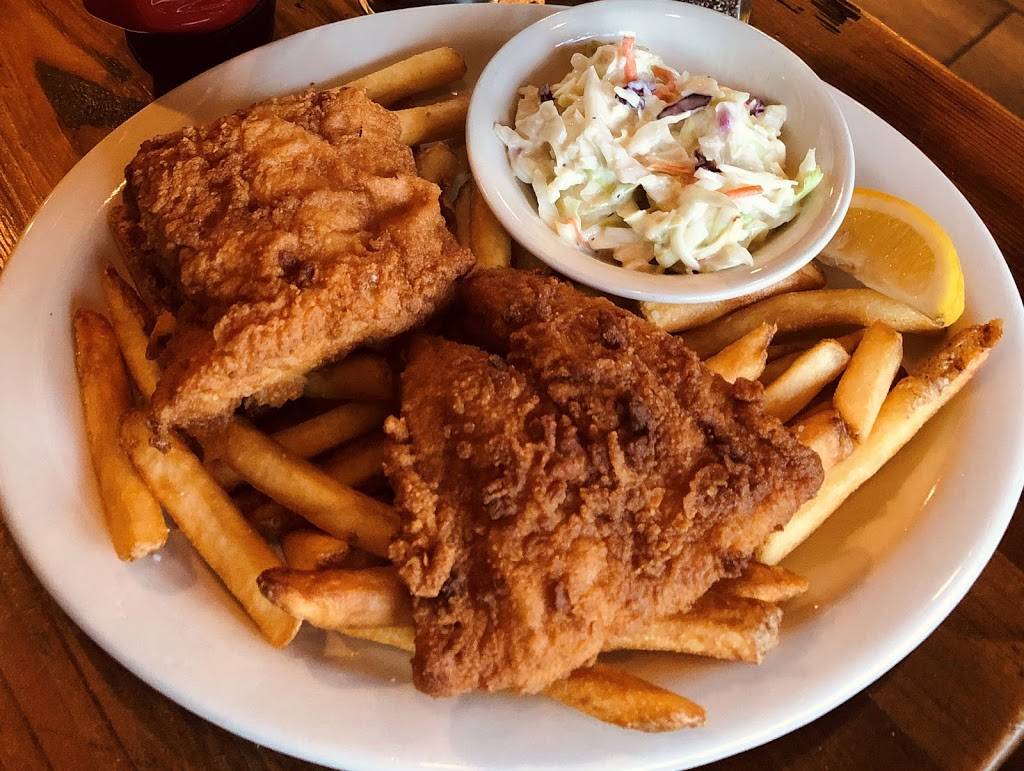 The Crest Room | restaurant | 706 Westfield St, West Springfield, MA 01089, USA | 4137397700 OR +1 413-739-7700