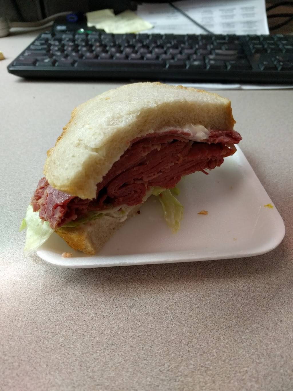 Star Deli | meal takeaway | 24555 West 12 Mile Road, Southfield, MI 48034, USA | 2483527377 OR +1 248-352-7377