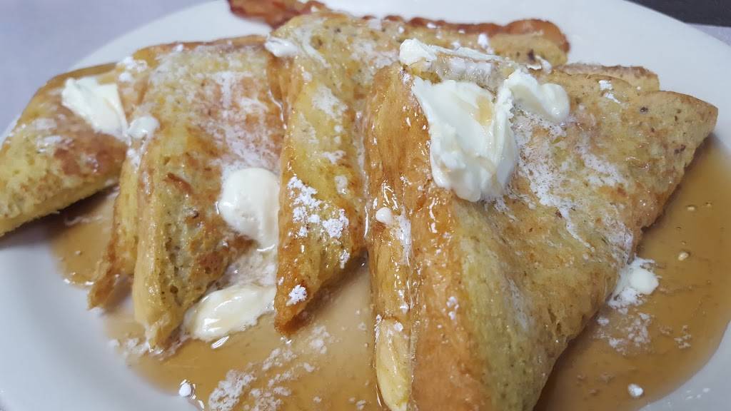 Kellys Restaurant | restaurant | 314 College St, Amherst, MA 01002, USA | 4132539521 OR +1 413-253-9521