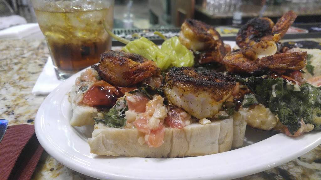 Ginos Italian Restaurant | meal delivery | 44343 Challenger Way, Lancaster, CA 93535, USA | 6619452791 OR +1 661-945-2791