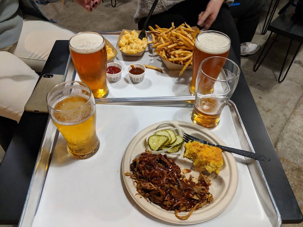 Northern Pine Brewing | restaurant | 326 N Horne St, Oceanside, CA 92054, USA | 7607541434 OR +1 760-754-1434