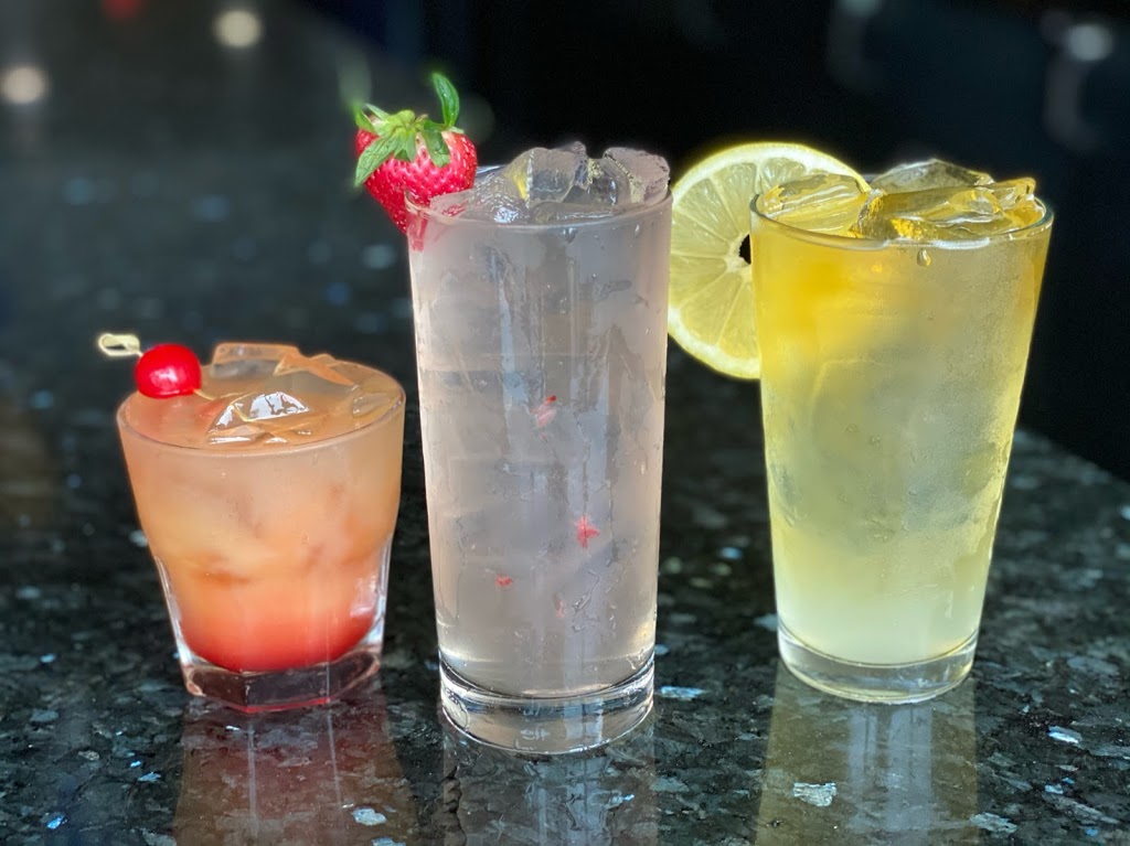 Coachs Sports Bar and Grill | restaurant | 1900 Pavilion Dr, Virginia Beach, VA 23451, USA | 7574251198 OR +1 757-425-1198