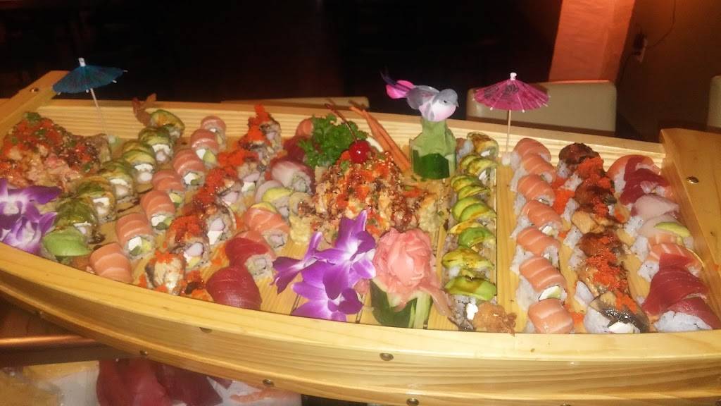 Yoshi Sushi | restaurant | 7895 Gunn Hwy, Tampa, FL 33626, USA | 8137927515 OR +1 813-792-7515