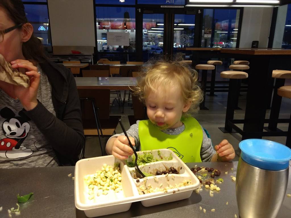 Chipotle Mexican Grill | restaurant | 300 S Highland Springs Ave #11A, Banning, CA 92220, USA | 9517695450 OR +1 951-769-5450