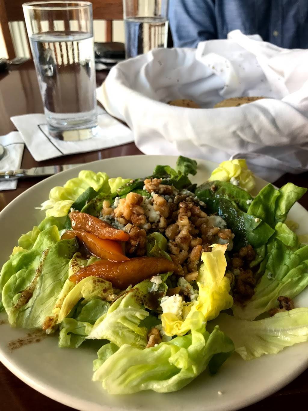 Common Grill | restaurant | 112 S Main St, Chelsea, MI 48118, USA | 7344750470 OR +1 734-475-0470