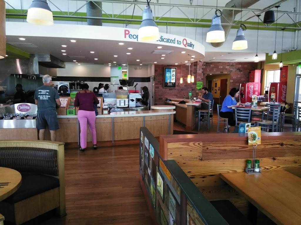 PDQ Restaurant | restaurant | 4526 4th St N, St. Petersburg, FL 33703, USA | 7278737999 OR +1 727-873-7999