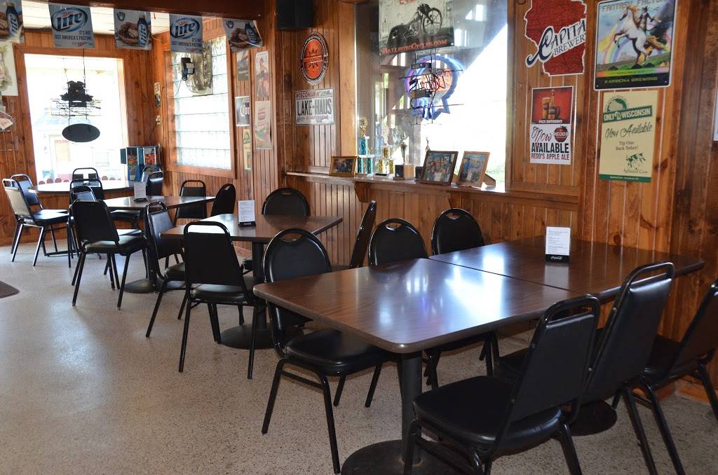 Hooterville Inn | restaurant | 10992 Division St, Blue Mounds, WI 53517, USA | 6084375444 OR +1 608-437-5444