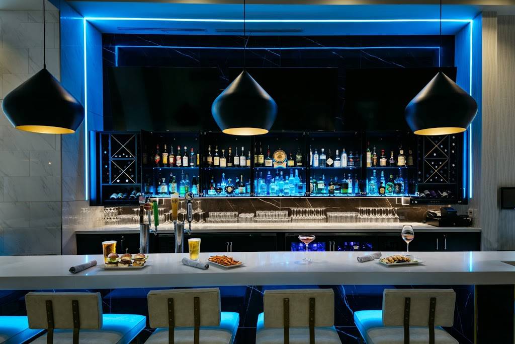 47 North Bar + Bistro | restaurant | 10777 NE 10th St, Bellevue, WA 98004, USA | 4256372084 OR +1 425-637-2084