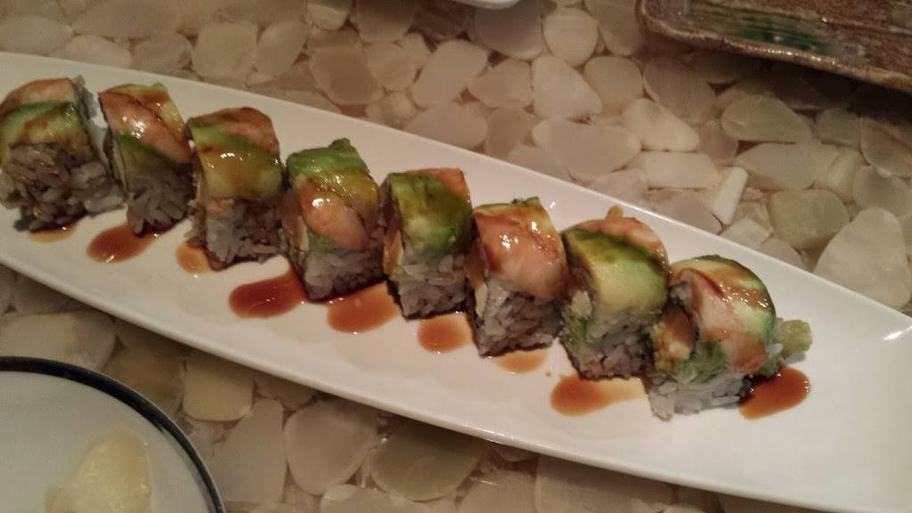 Kazuki Sushi | restaurant | 10670 Southern Highlands Pkwy #104, Las Vegas, NV 89141, USA | 7024378744 OR +1 702-437-8744