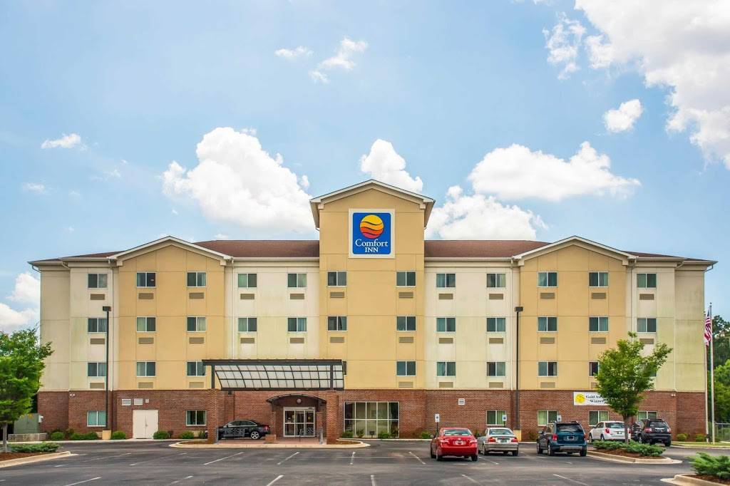 Comfort Inn Huntsville near University | restaurant | 4725 University Dr, Huntsville, AL 35816, USA | 2565622525 OR +1 256-562-2525
