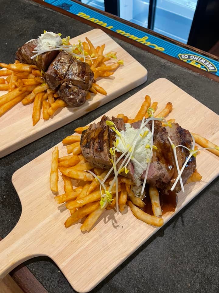 Mugsys On Main | restaurant | 901 E New Haven Ave, Melbourne, FL 32901, USA | 3214994195 OR +1 321-499-4195