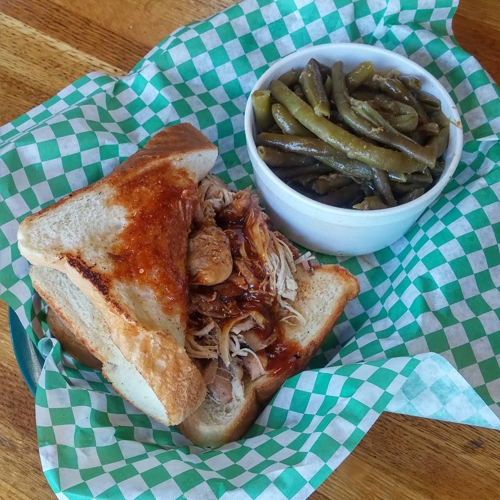 Big Woodys BBQ | restaurant | 1821 Zumbehl Rd, St Charles, MO 63303, USA | 6367244227 OR +1 636-724-4227