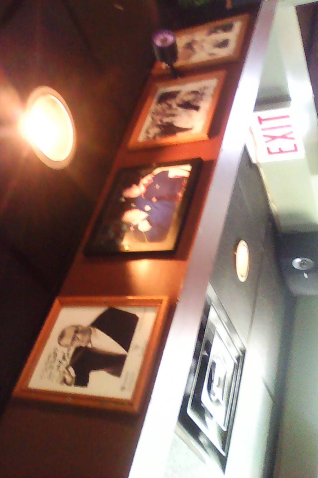 Murphys Law | restaurant | 5303 Memphis Ave, Cleveland, OH 44144, USA | 2167411088 OR +1 216-741-1088