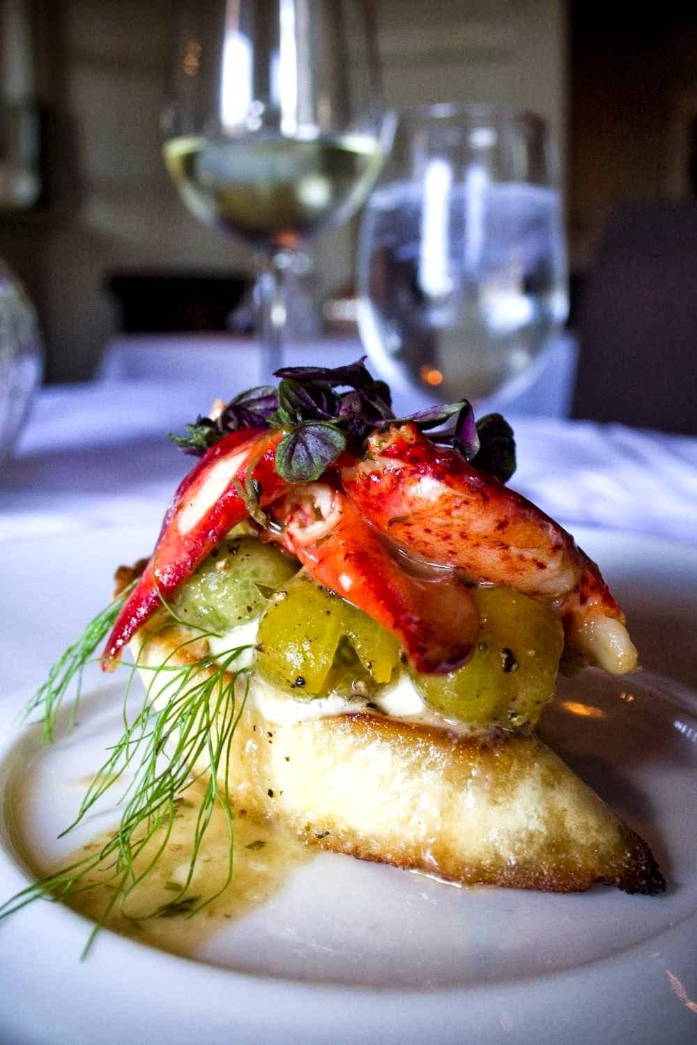 Iris | restaurant | 2146 Monroe Ave, Memphis, TN 38104, USA | 9015902828 OR +1 901-590-2828