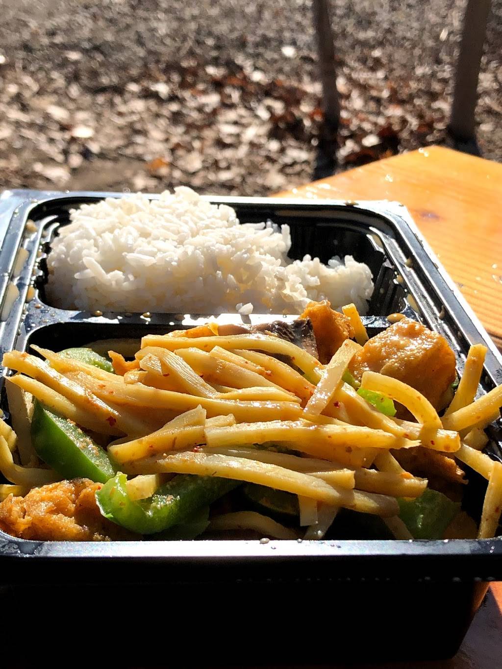 Go! Sy Thai | restaurant | 19710 Haggerty Rd, Northville, MI 48167, USA | 7345509601 OR +1 734-550-9601