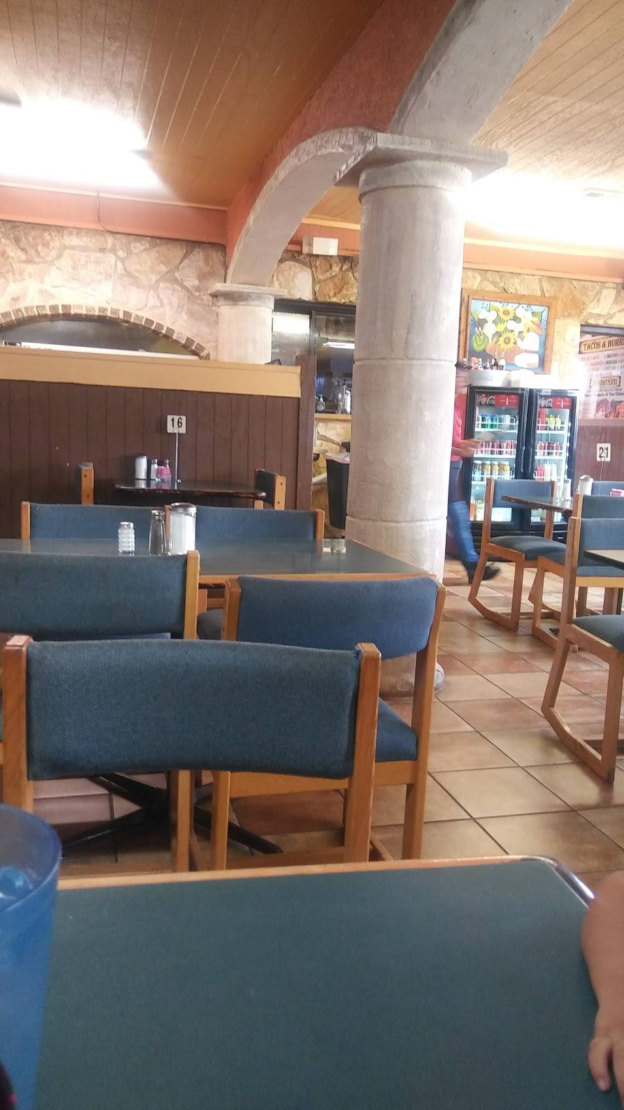 El Paraiso | restaurant | 7850 S Loop 1604 W, Somerset, TX 78069, USA | 8304293478 OR +1 830-429-3478