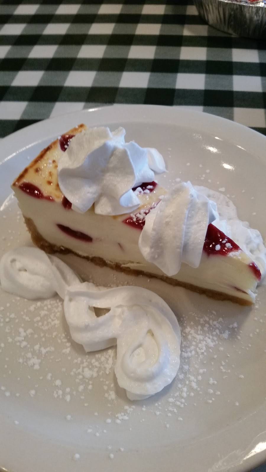 Vinny’s Italian Grill & Pizzeria | restaurant | 4018 Wards Rd, Lynchburg, VA 24502, USA | 4344554338 OR +1 434-455-4338