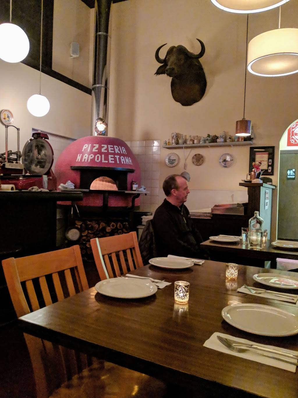 Pizzeria 22 | restaurant | 4213 SW College St, Seattle, WA 98116, USA | 2066877701 OR +1 206-687-7701