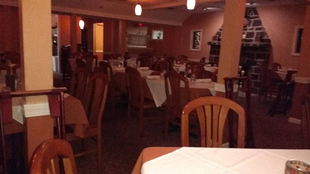 Greenville Inn | restaurant | 36 Smith Ave, Greenville, RI 02828, USA | 4019494020 OR +1 401-949-4020